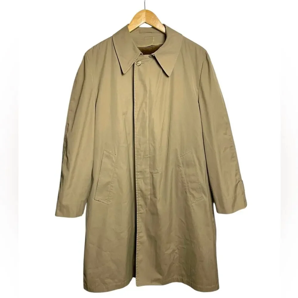 Vintage London Fog Men's Classic Tan khaki Trench Coat with zip liner medium 40